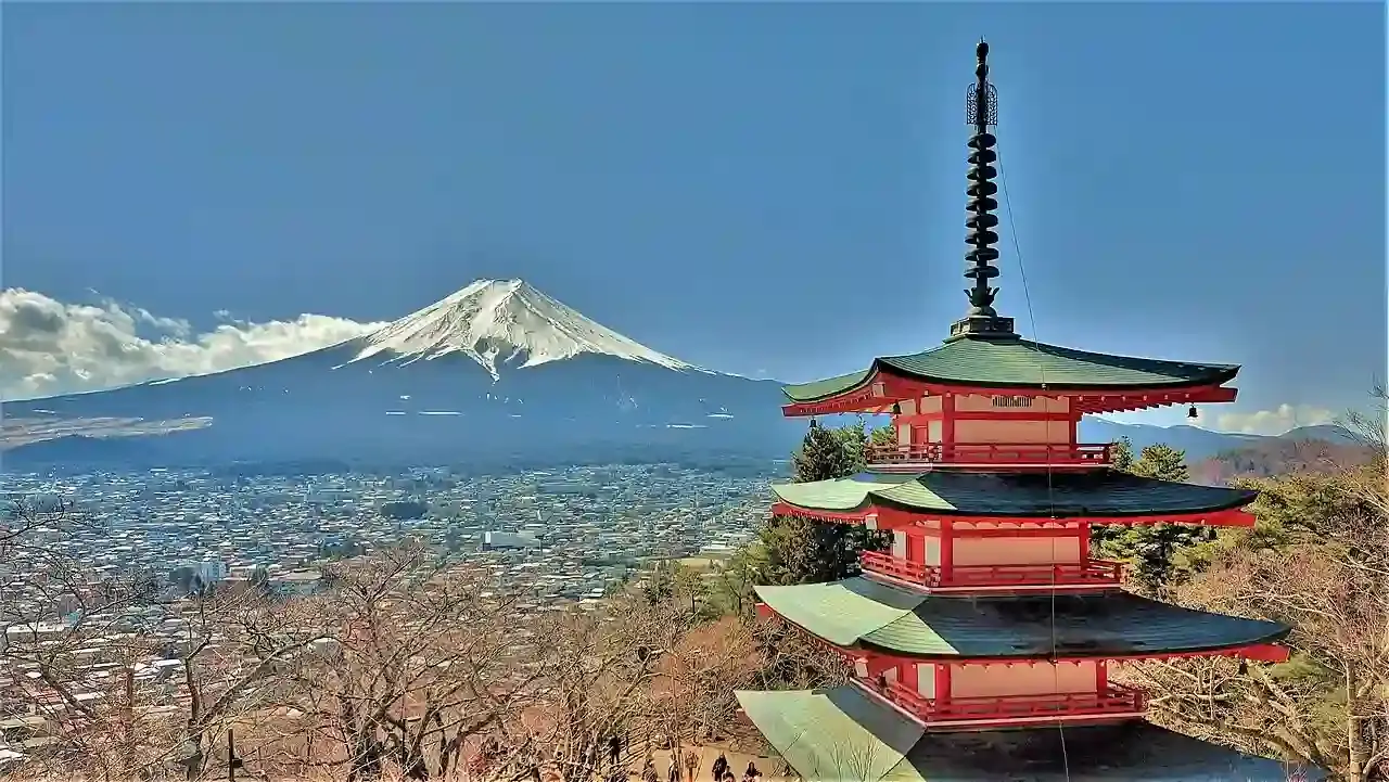 Chureito Pagoda beneath Mount Fuji in Japan